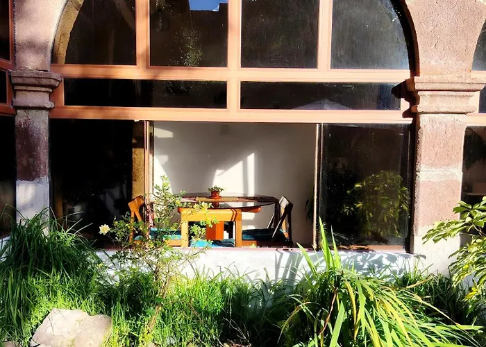 Kantiq House