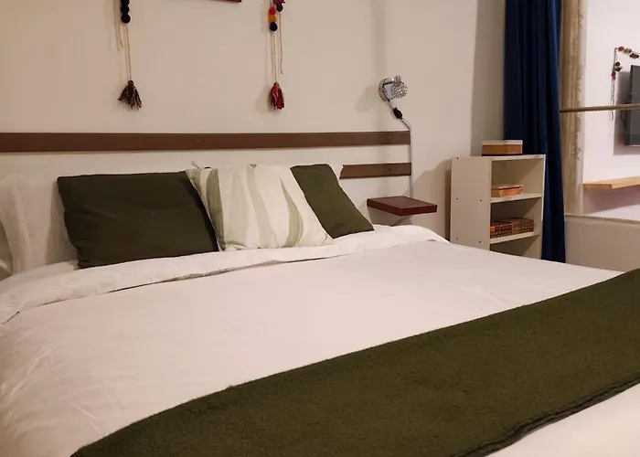 Kantiq House Apartahotel